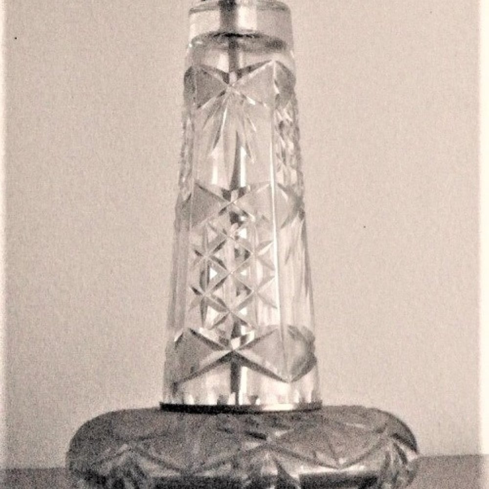 VINTAGE HEAVY-CUT GLASS LAMP